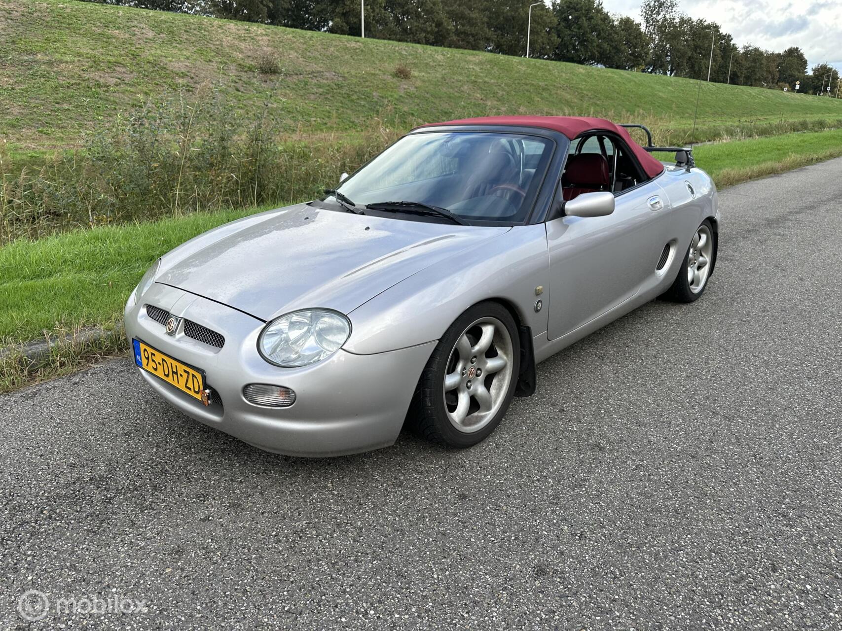Foto van MG MGF