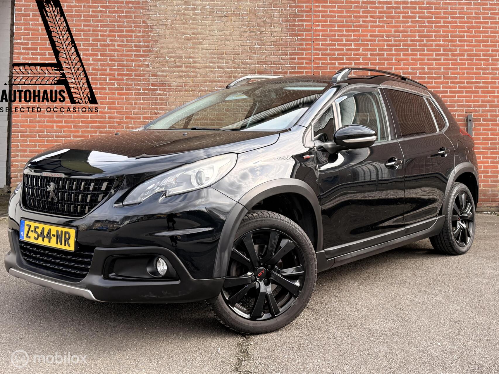 Peugeot 2008 1.2  GT-line Apple CarPlay  Cruise Navi Full Op 2017 - voorkant