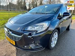 Opel Corsa 1.4 Online Edition 2017 - voorkant