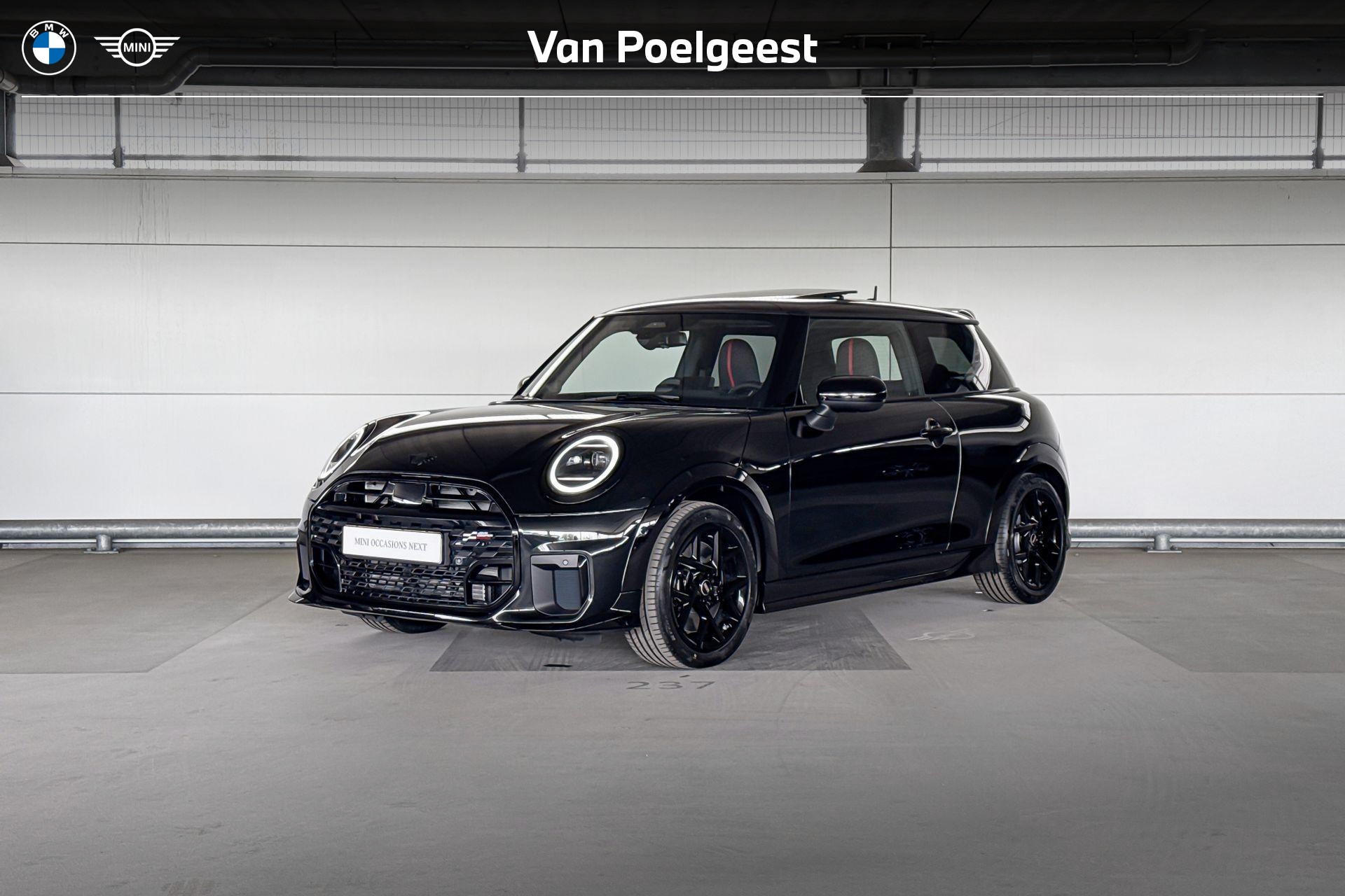 Foto van MINI COOPER C
