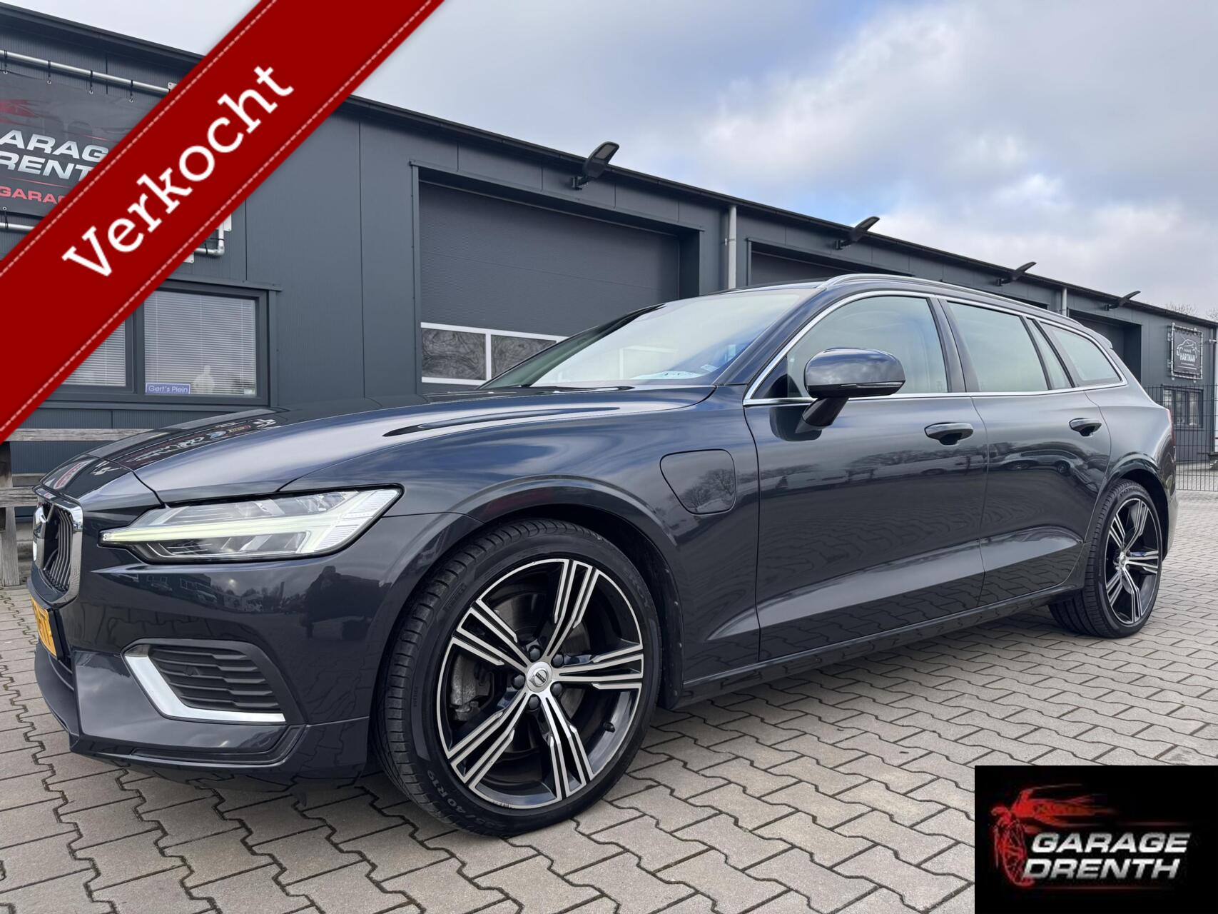 Volvo V60 2.0 T6 Twin Engine AWD R-Design Panoramadak 2020 - voorkant