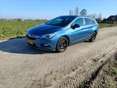 Opel Astra 1.6 CDTI Innovation 2016 - voorkant