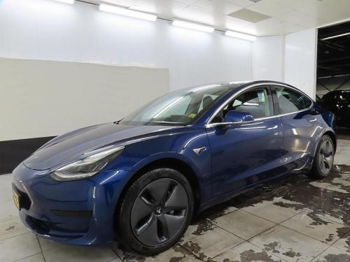 Tesla Model 3 Standard RWD Plus 60 kWh 2020 - voorkant