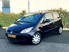 Foto van Mitsubishi Colt