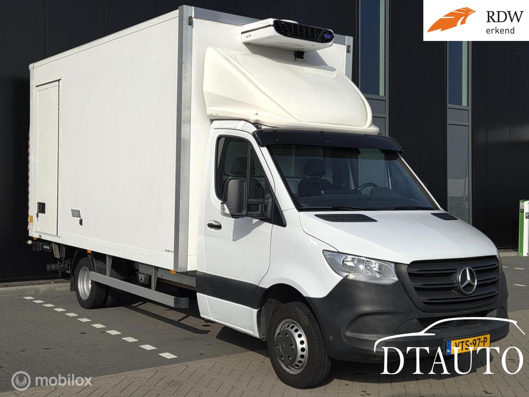 Mercedes-Benz Sprinter 319 Koelwagen met laadklep <3500Kg 2023 - voorkant