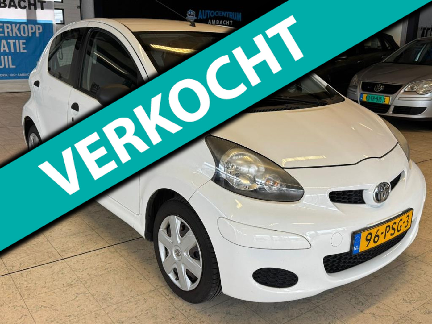 Toyota Toyota Aygo 1.0-12V Cool 2011 - voorkant