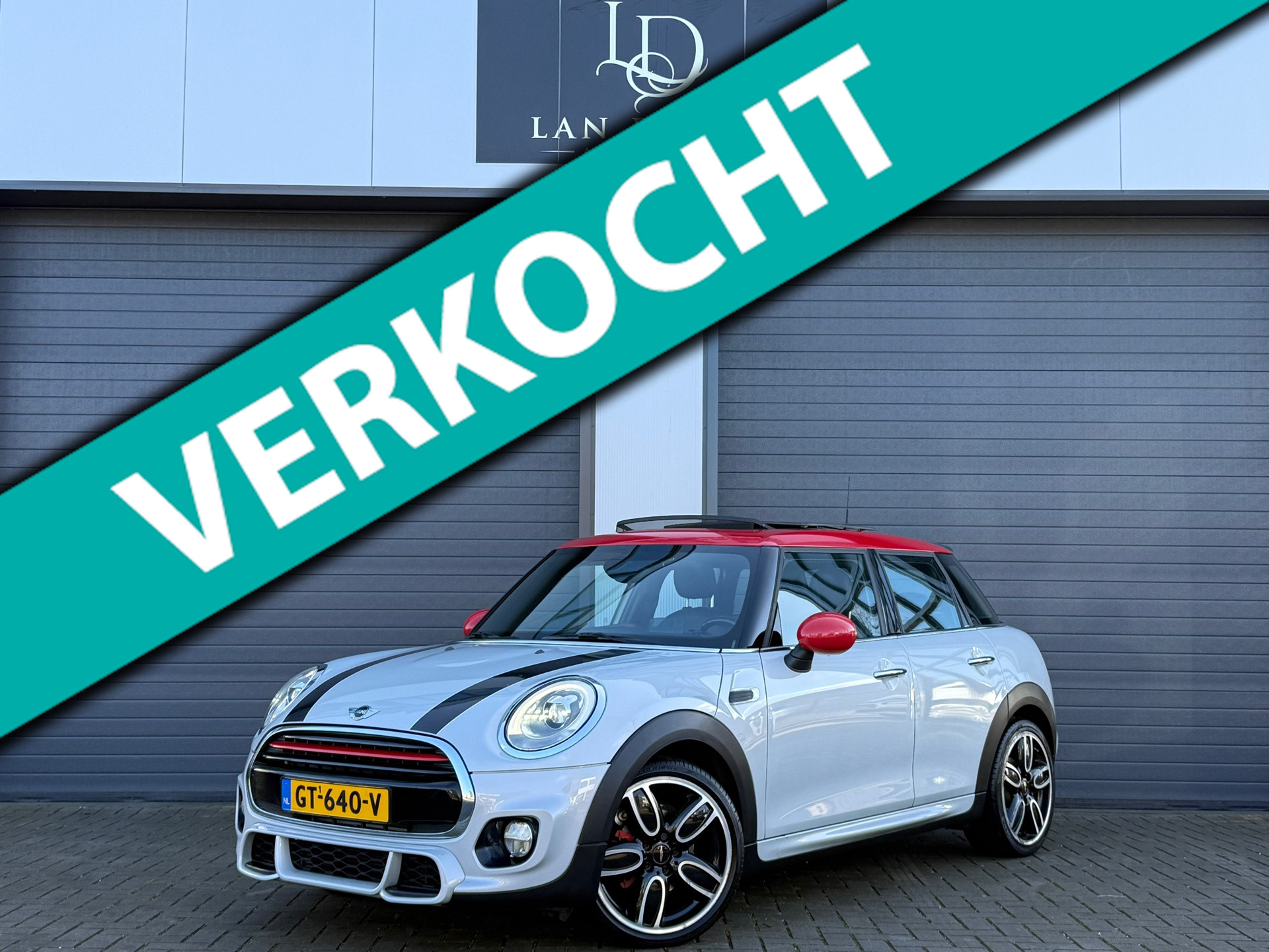 Foto van MINI COOPER