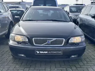 Volvo V70 2.4 Comfort Line 2004 - voorkant