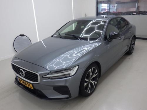 Volvo S60 2.0 T4 R-Design 2020 - voorkant