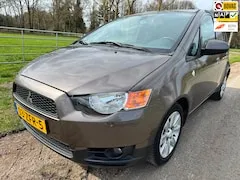 Foto van Mitsubishi Colt
