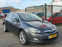 Opel Astra 1.4 Turbo Sport 2010 - voorkant