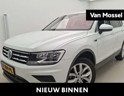 Volkswagen Tiguan 1.5 TSI Comfortline Business 2021 - voorkant