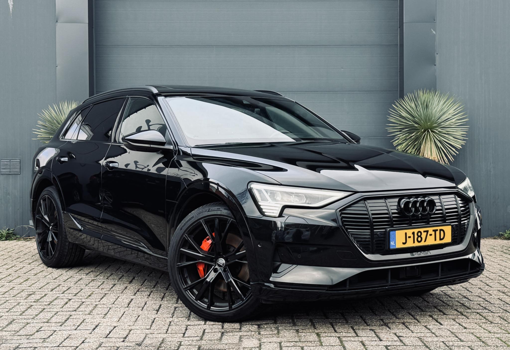 Audi Audi E-tron e-tron 55 quattro advanced 95 kWh 2019 - voorkant