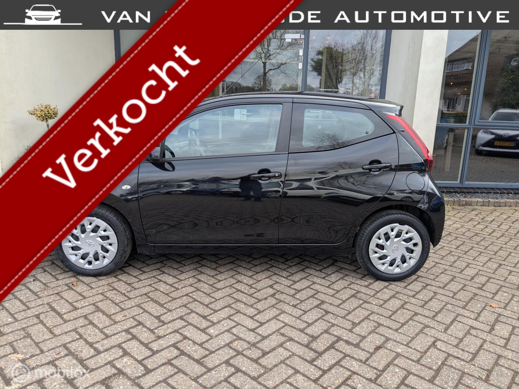 Toyota Toyota Aygo 1.0 VVT-i x-play 2022 - voorkant