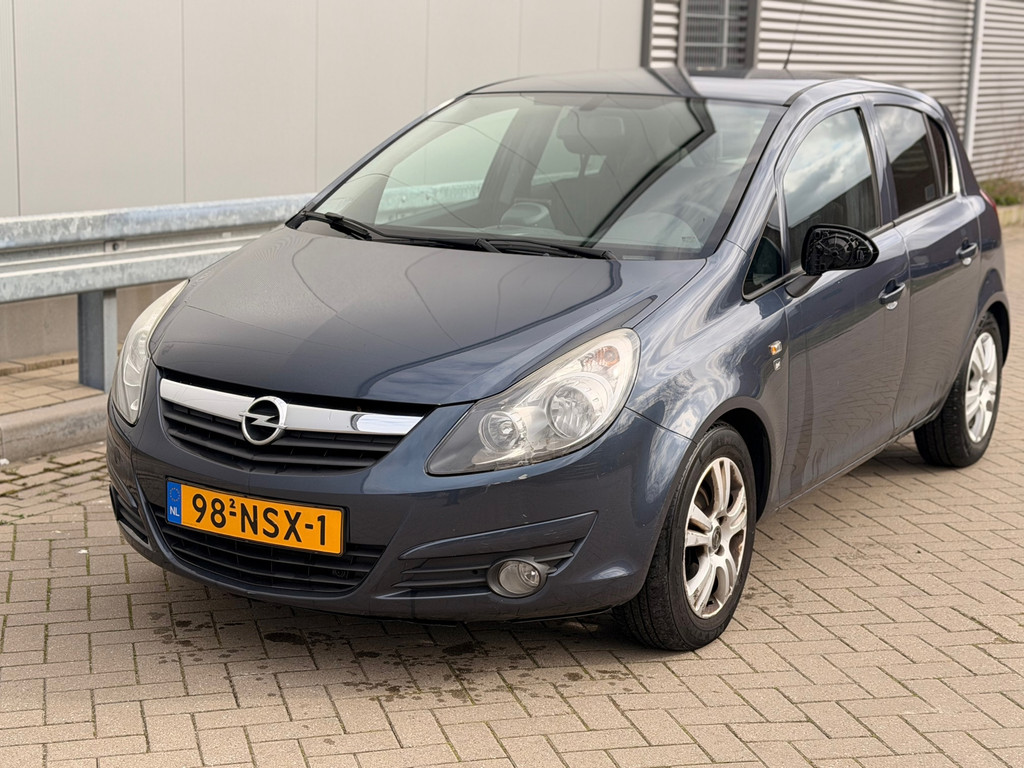 Opel Corsa 1.3 CDTi EcoFlex S/S '111' Edition 2010 - voorkant