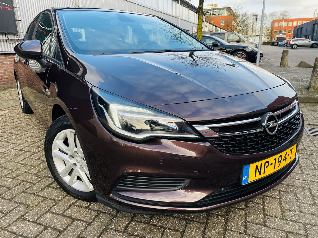 Opel Astra 1.0 Edition 2017 - voorkant