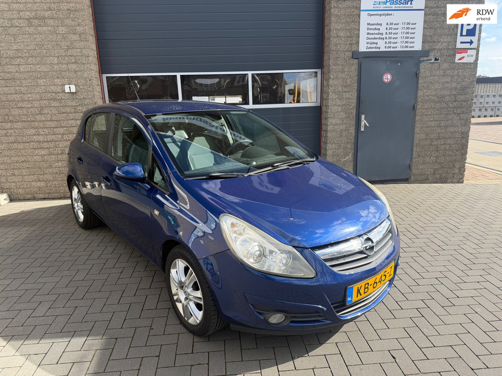 Opel Corsa 1.2-16V Cosmo 2009 - voorkant