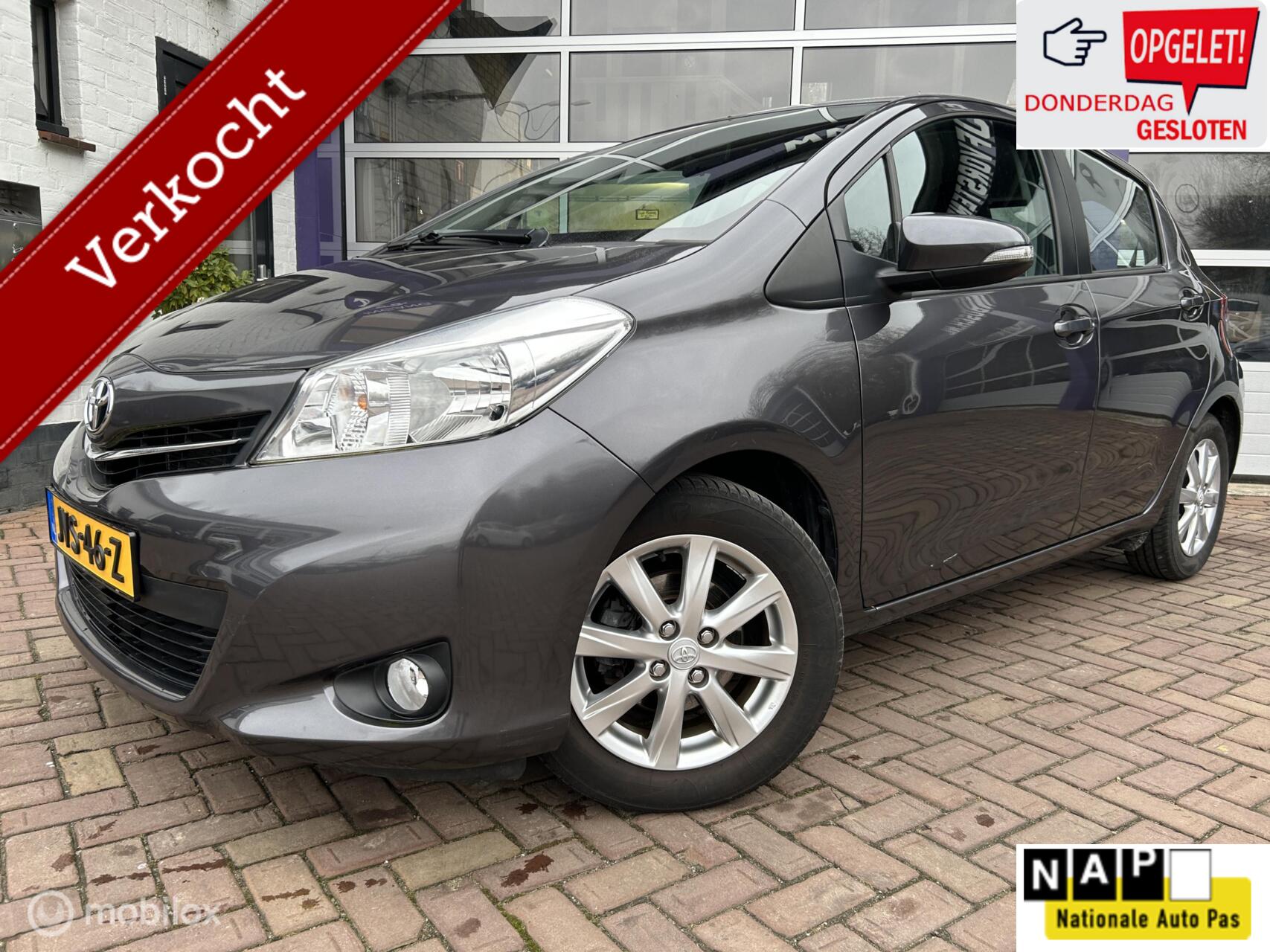 Toyota Toyota Yaris 1.3 VVT-i Aspiration * AIRCO * TREKHAAK * 5 DRS 2014 - voorkant