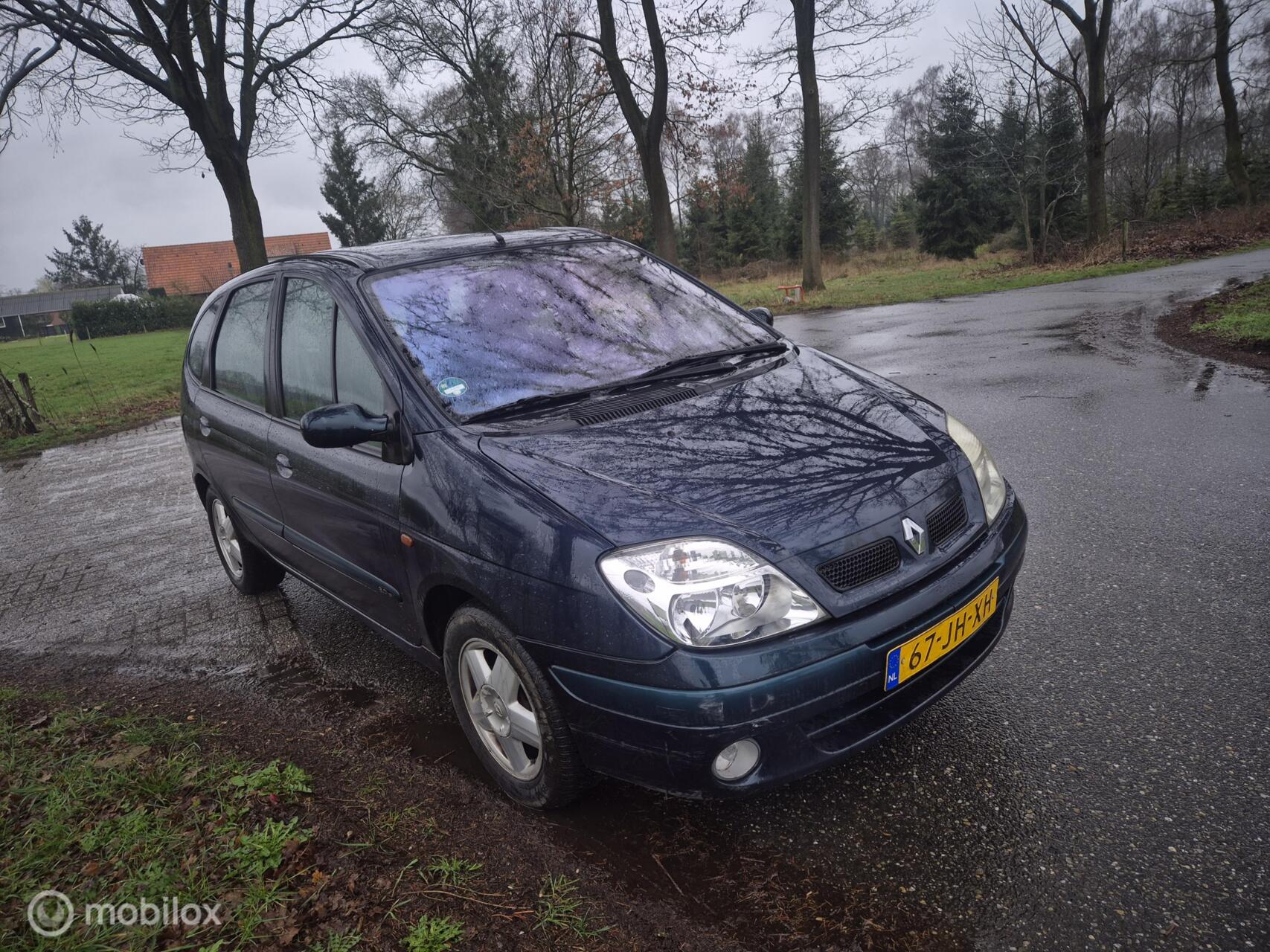Foto van RENAULT MEGANE SCENIC