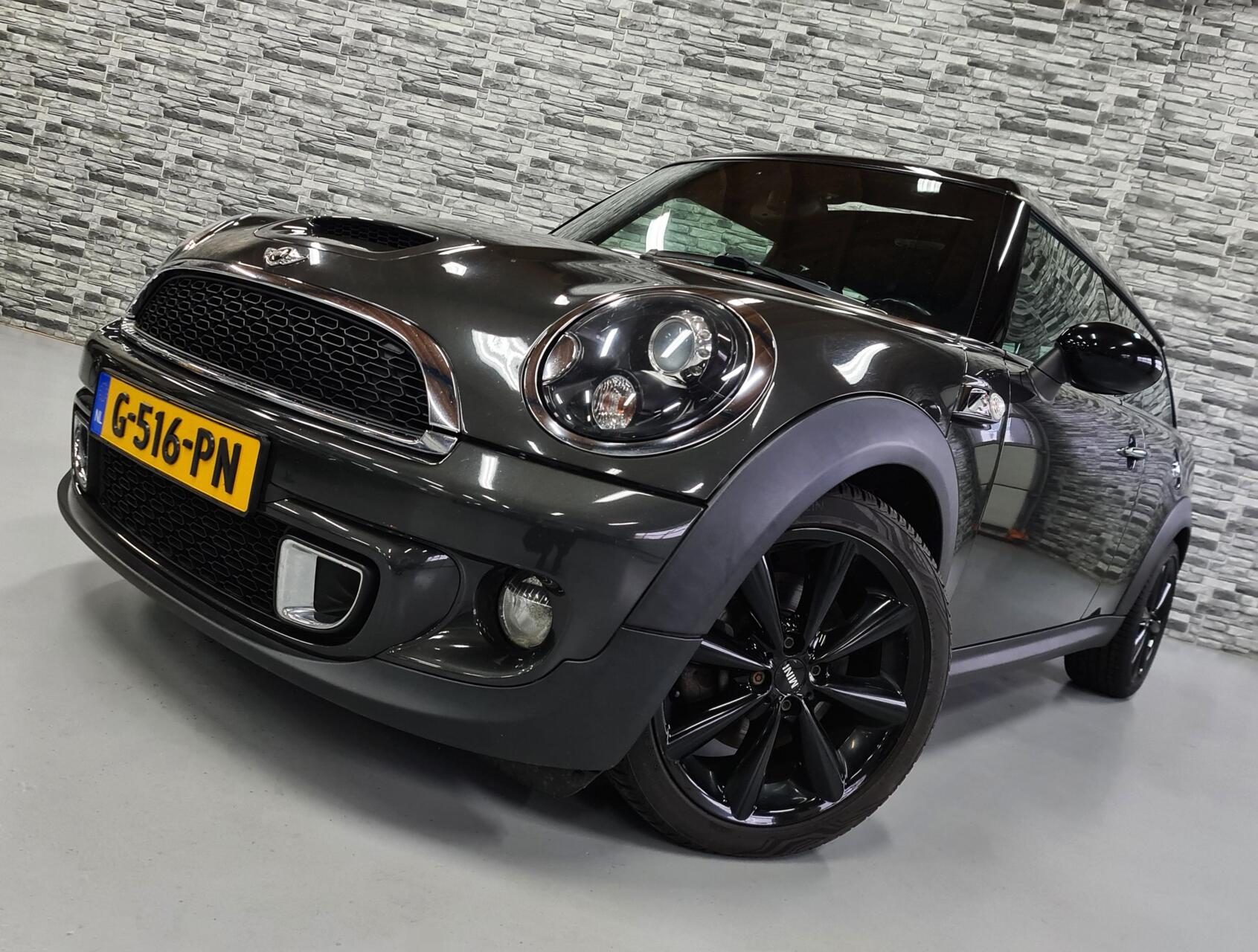 Foto van MINI COOPER S CLUBMAN