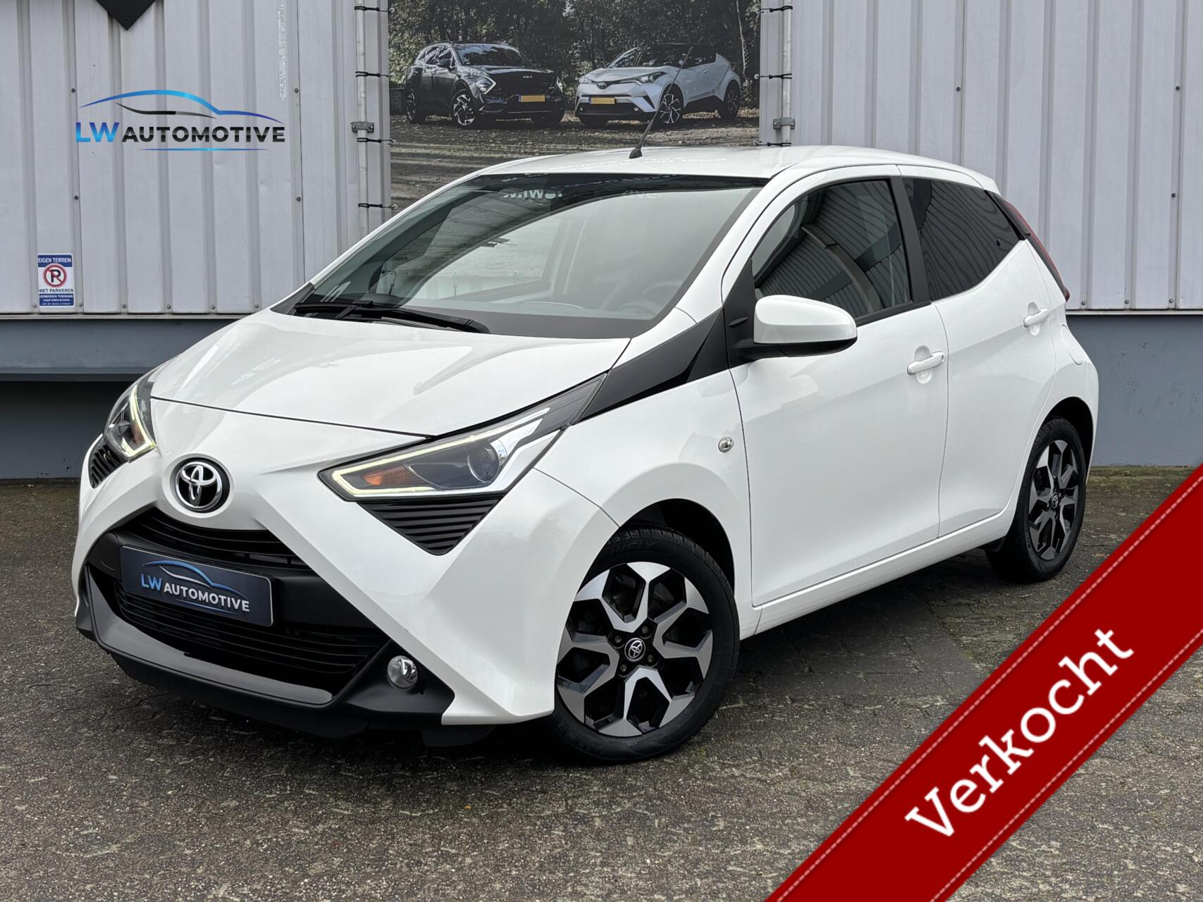 Toyota Toyota Aygo 1.0 VVT-i x-joy | NAP | 1e eig. | Camera | Carplay | Climate control 2019 - voorkant