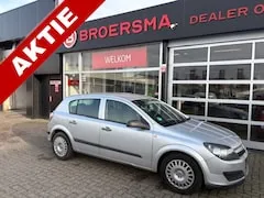 Opel Astra 1.6 Essentia 2004 - voorkant
