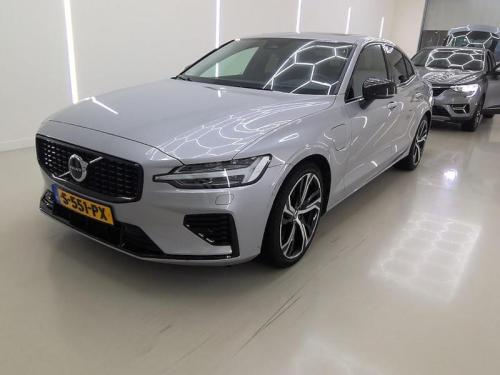Volvo S60 2.0 Recharge T6 AWD Ultimate Dark 2023 - voorkant