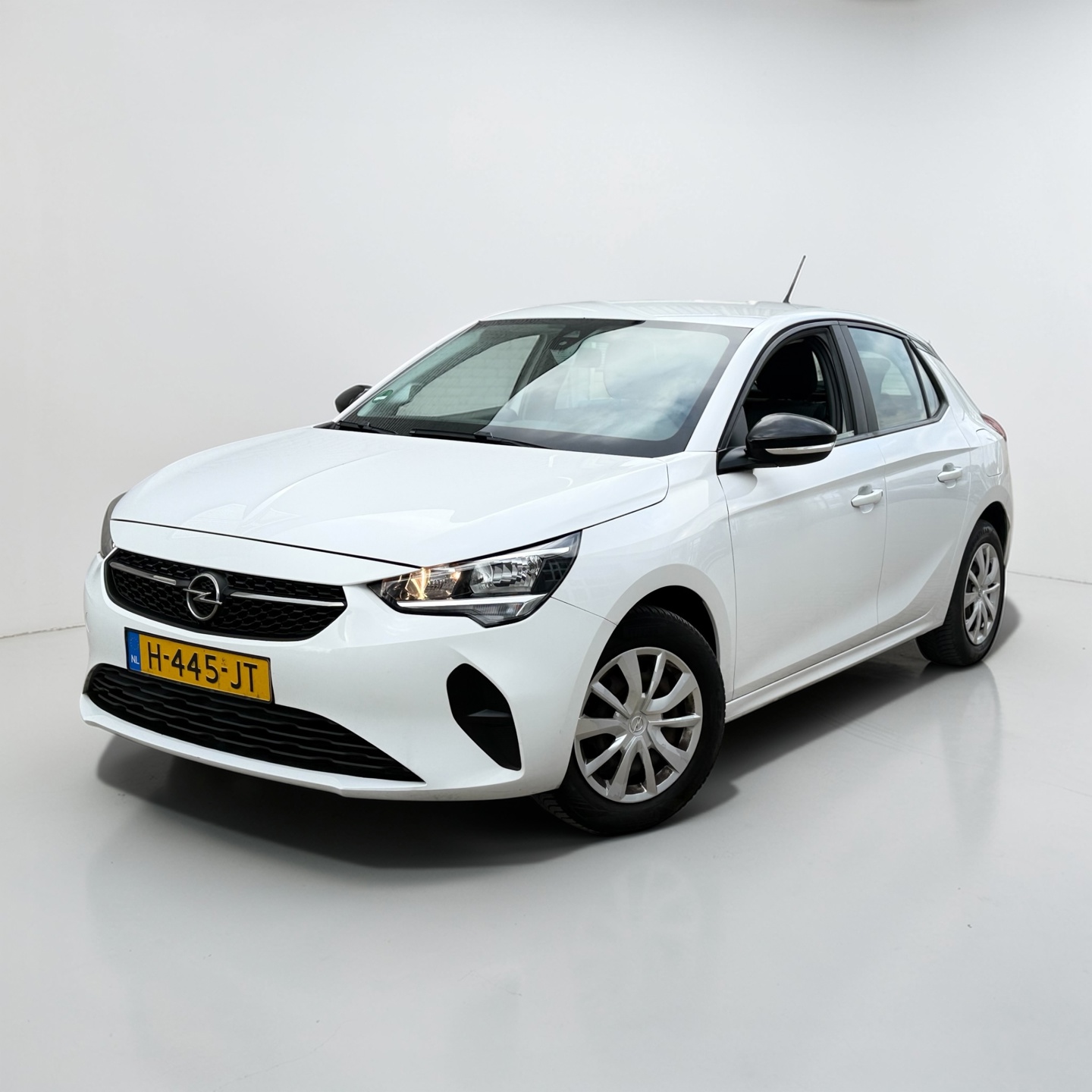 Opel Corsa 1.2 Edition 1e eigenaar CarPlay nw APK 2020 - voorkant