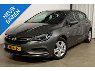 Opel Astra 1.0 Online Edition 2017 - voorkant