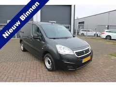 Foto van Peugeot Partner