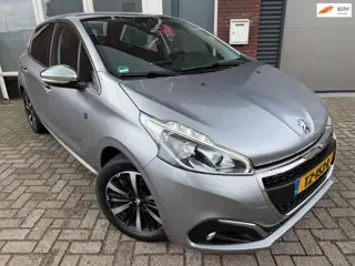Peugeot 208 1.2 PureTech Tech Edition 2018 - voorkant