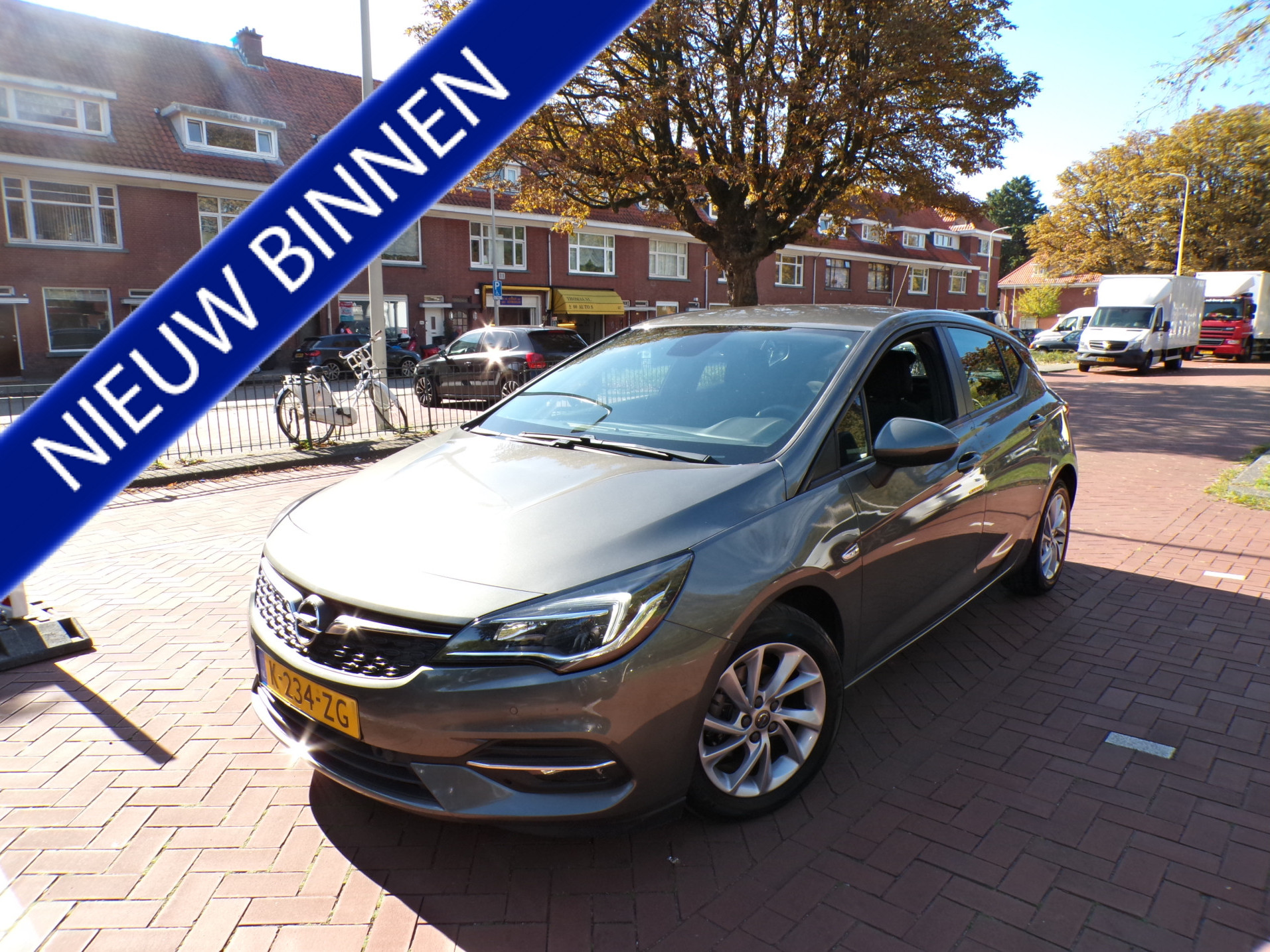 Opel Astra 1.2 Edition 2021 - voorkant