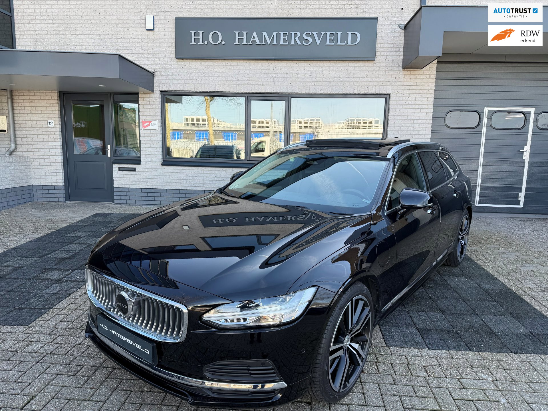 Foto van VOLVO V90
