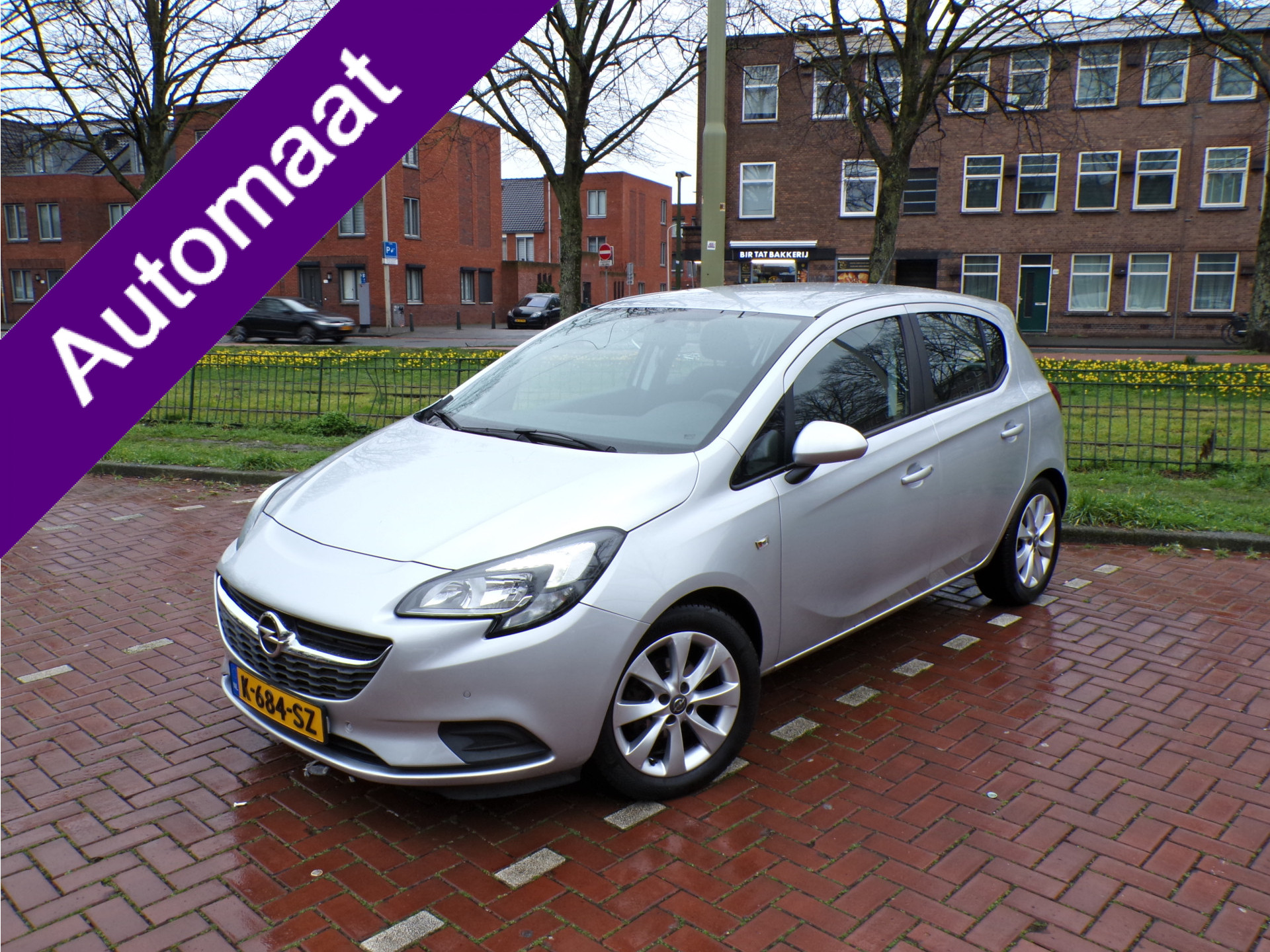 Opel Corsa 1.4 Edition 2015 - voorkant