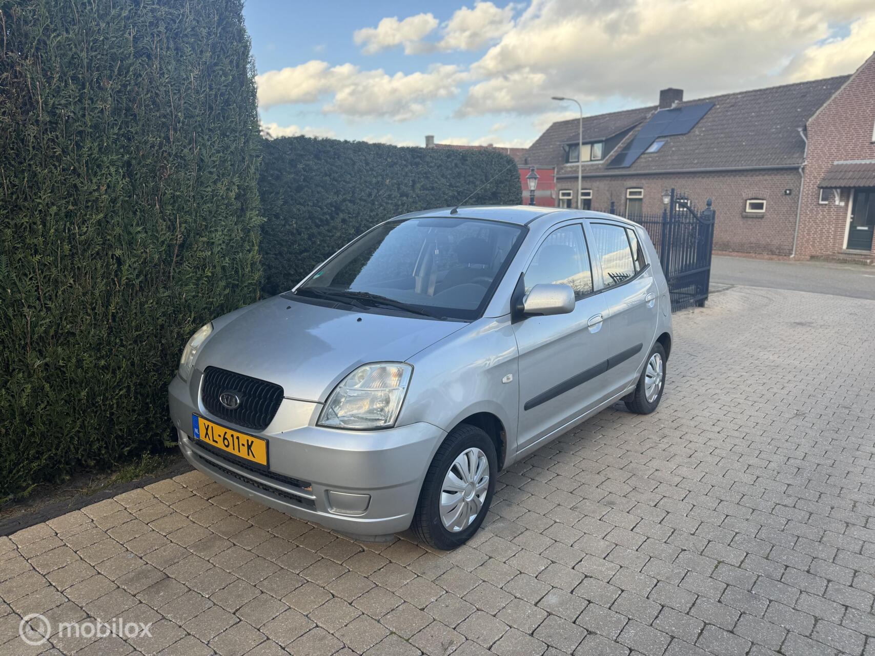 Kia Picanto 1.0 NETTE AUTO MET AIRCO EN NIEUWE APK 2006 - voorkant