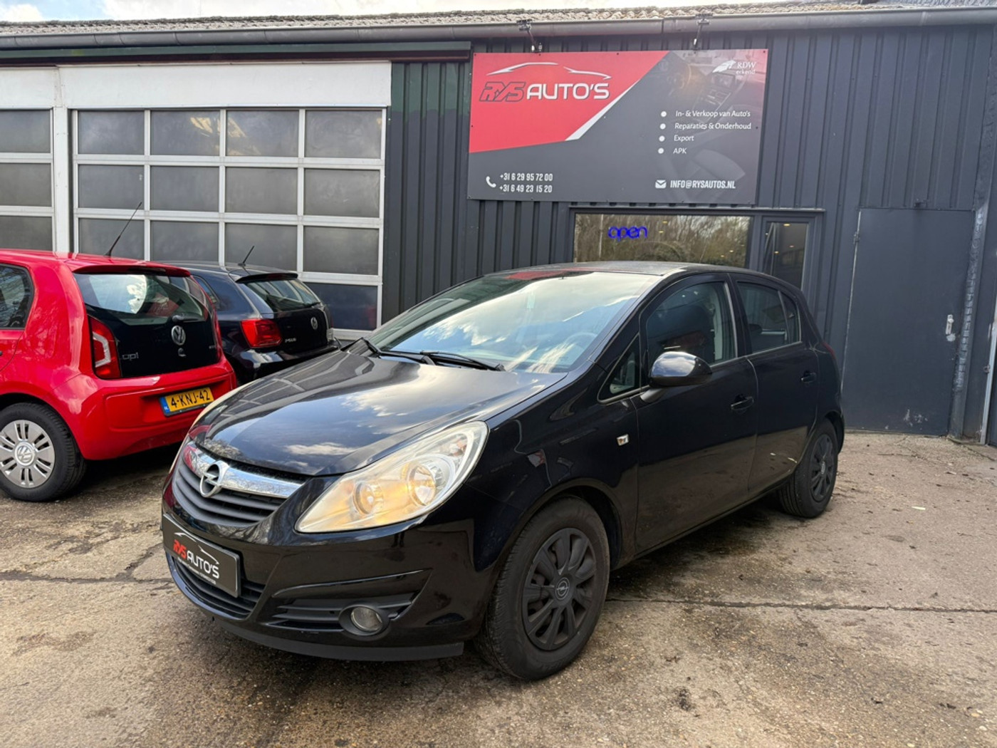 Opel Corsa 1.4-16V Enjoy 2008 - voorkant