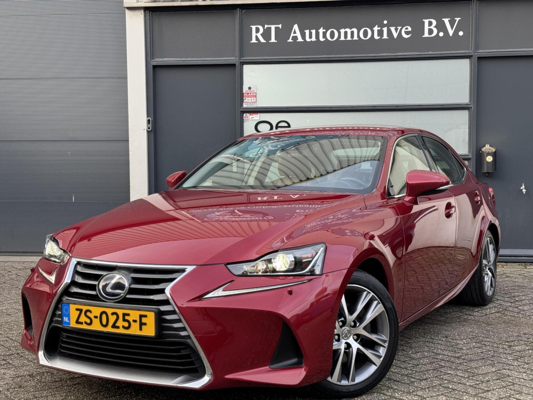 Foto van LEXUS LEXUS IS300H