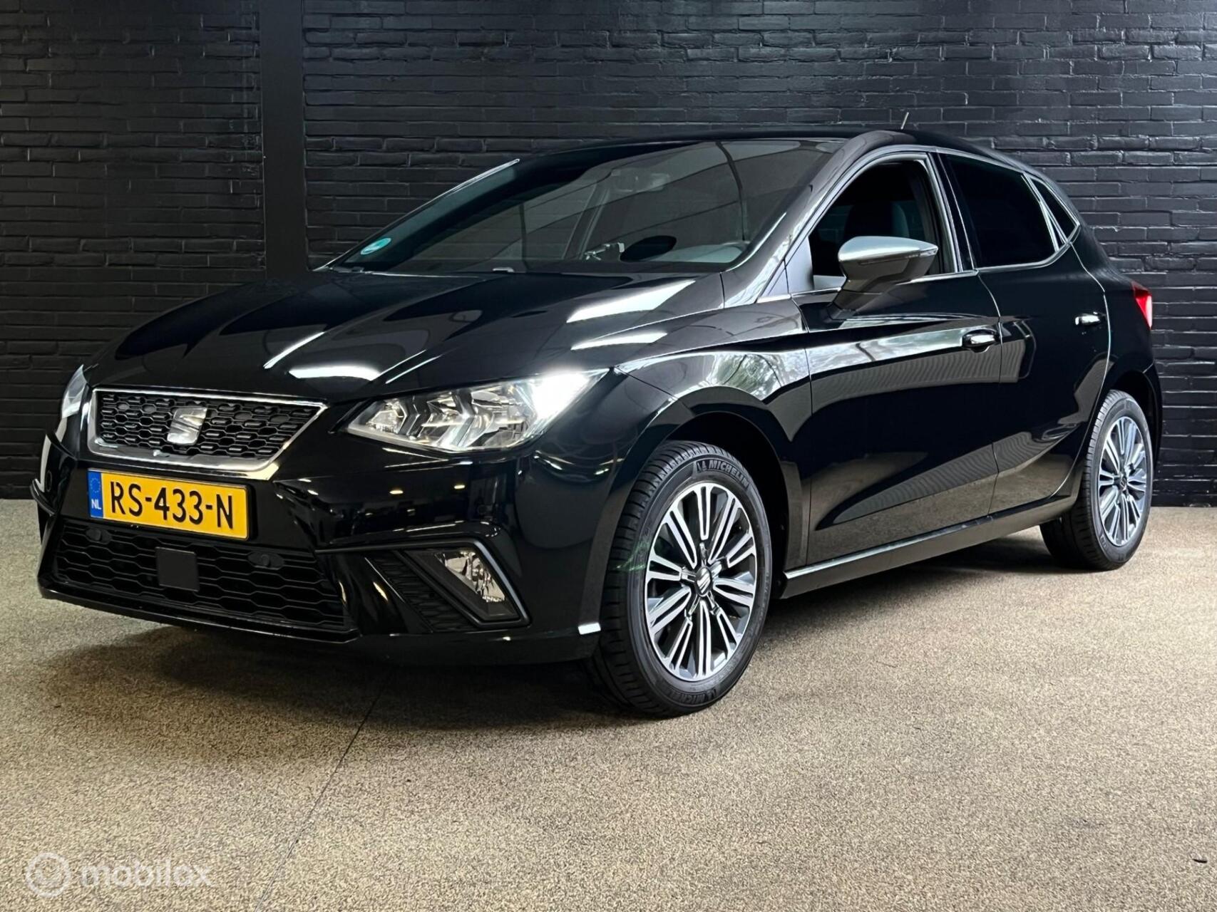 Seat Ibiza 1.0 TSI Excellence  LM VELGEN PDC CRUISE ECC 2018 - voorkant