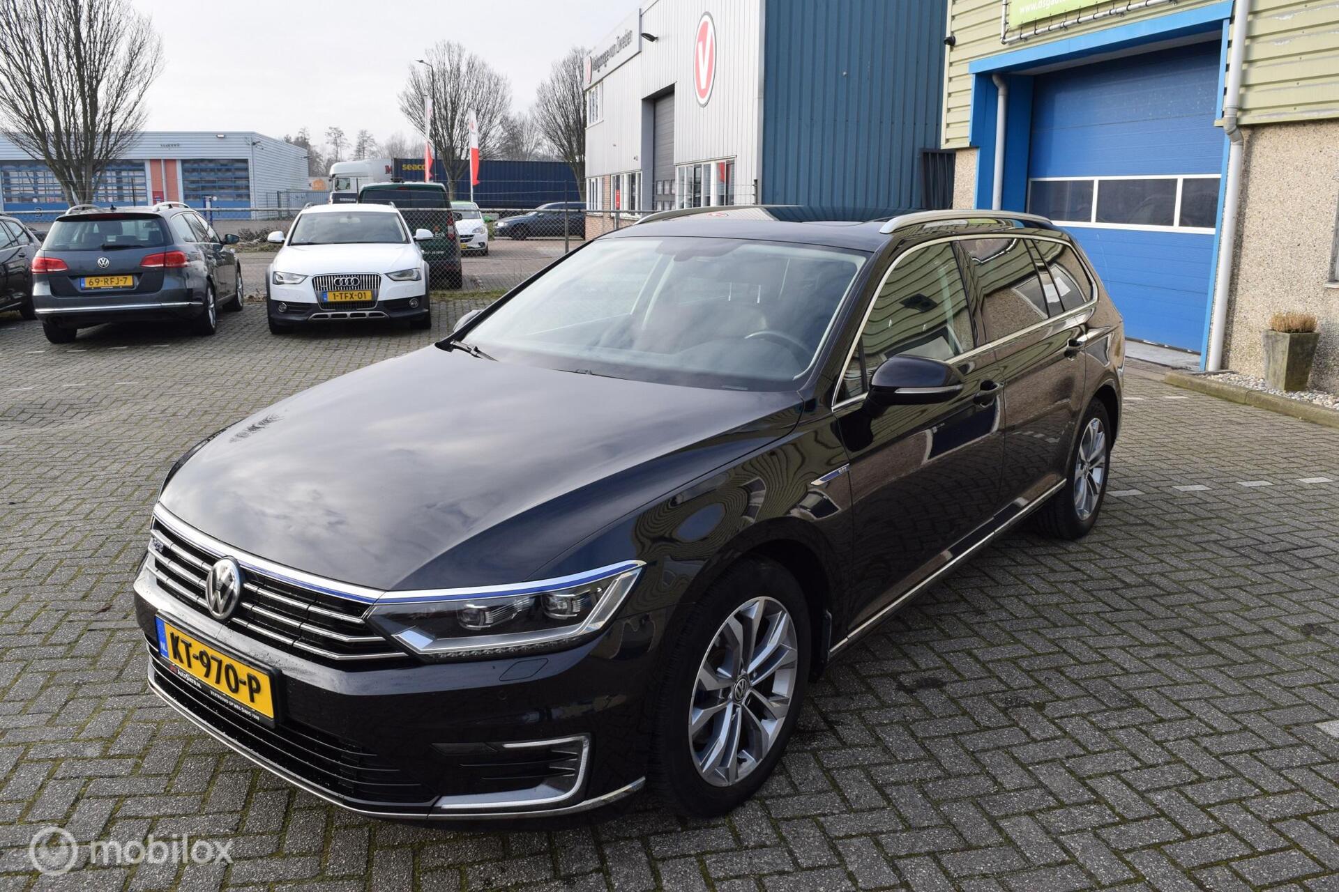 Foto van VOLKSWAGEN PASSAT