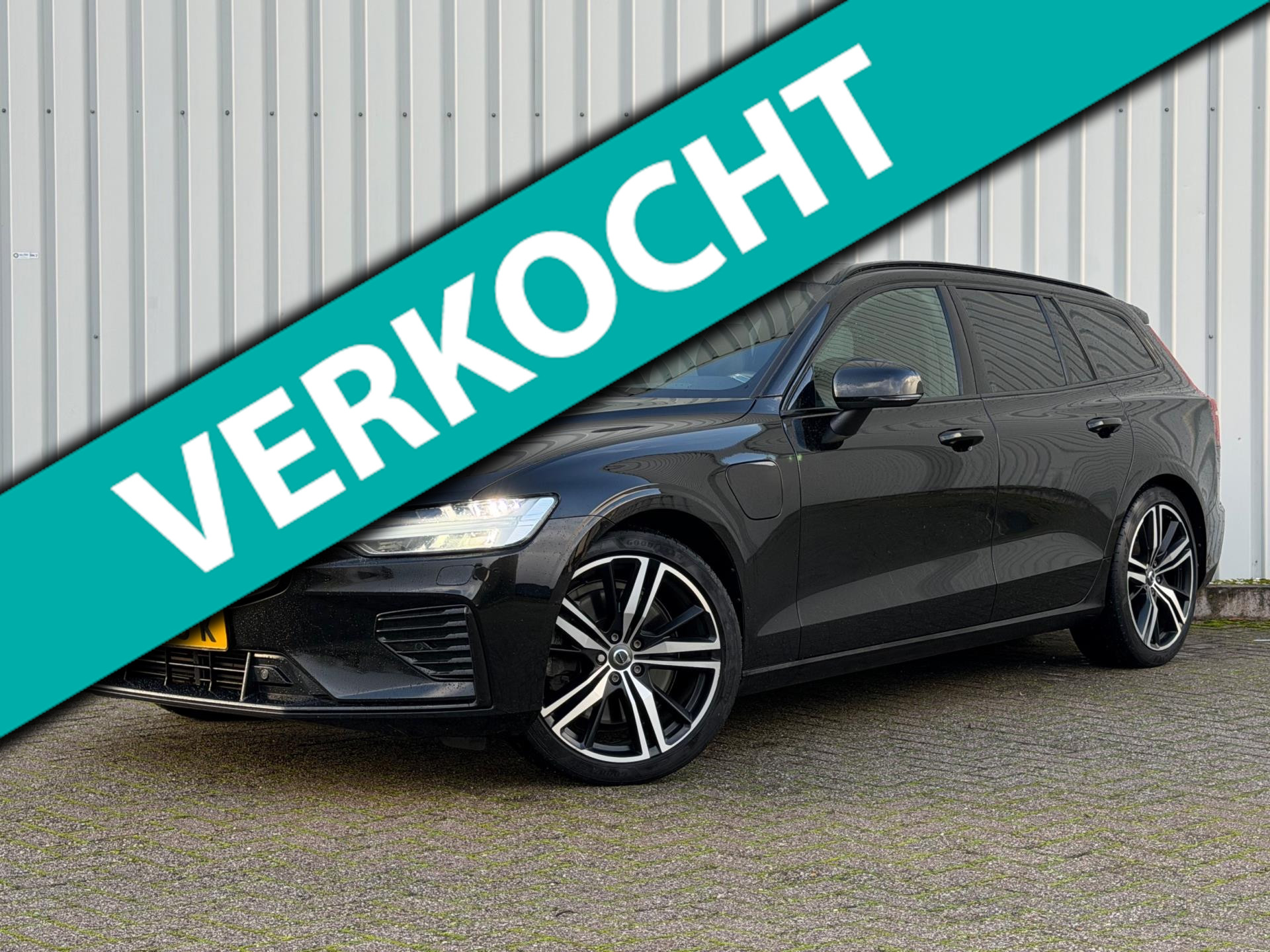 Volvo V60 2.0 T6 Recharge AWD R-Design|SOH 93%|Adaptive|Stoelverwarming|Memory|Trekhaak 2021 - voorkant
