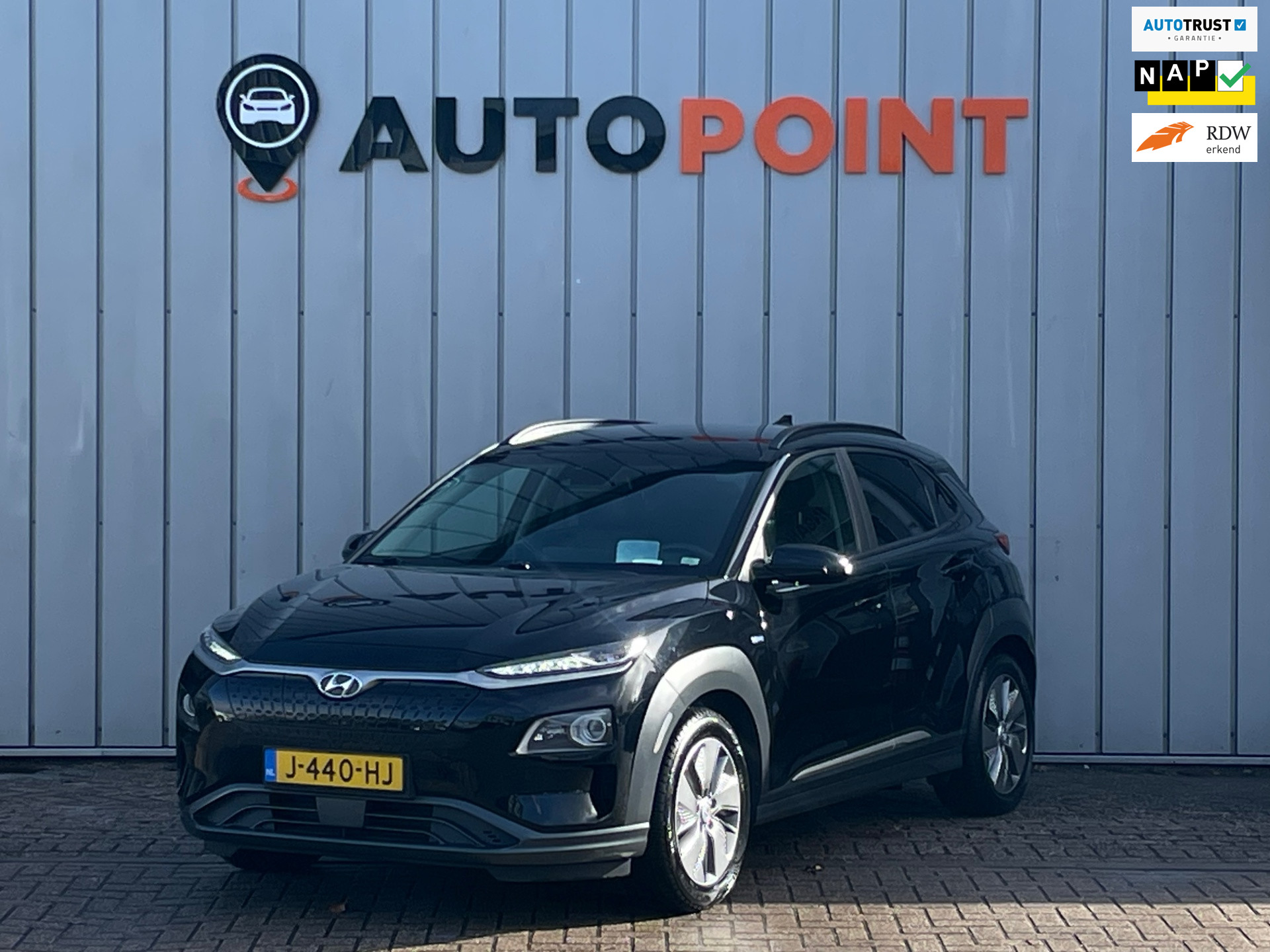 Hyundai Kona EV Premium 64 kWh SOH100% 1E EIG DEALEROND|STOEL.VRM+VERKOELING|LEDER|NAVI|LED|STUURVERWARMING|LANE ASS.|ADAPT.CRUISE 2020 - voorkant