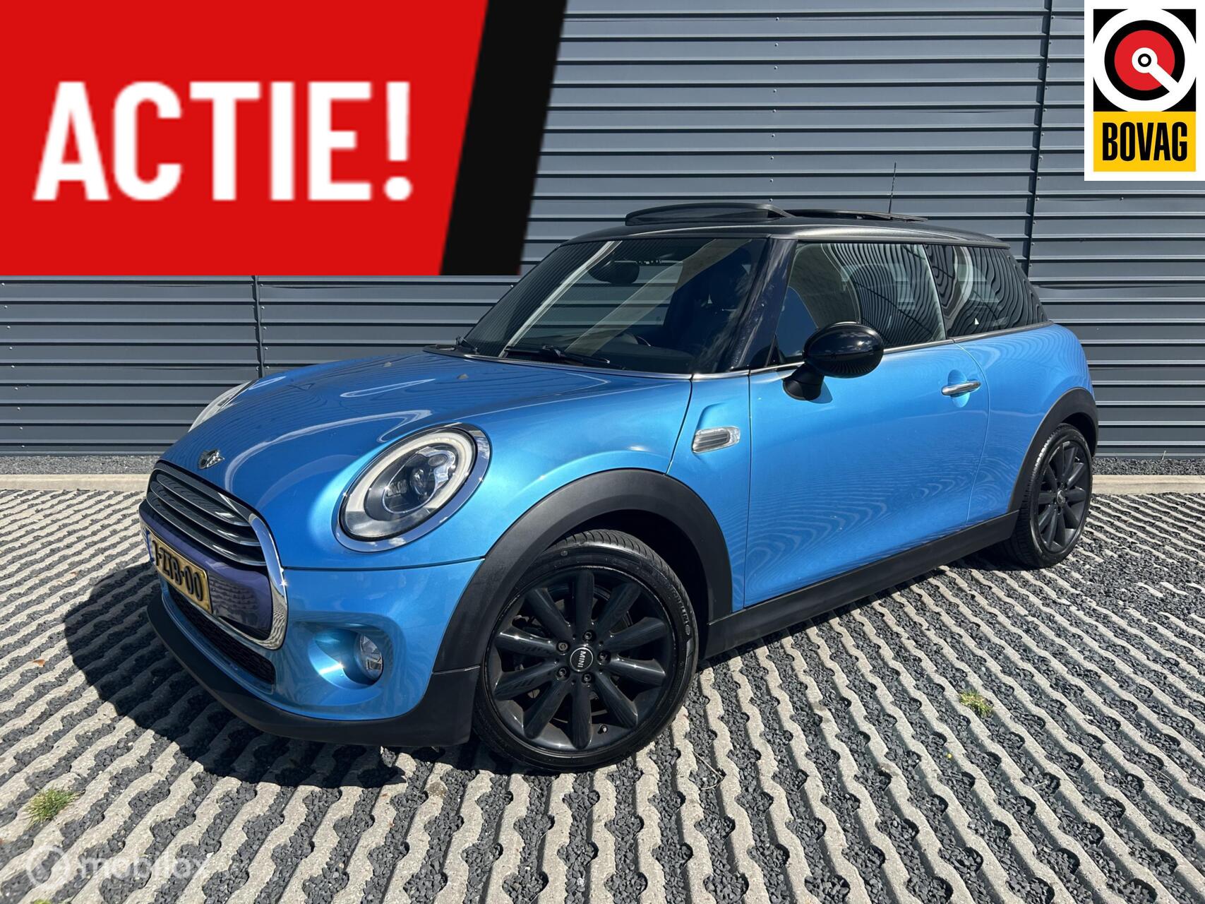 Foto van MINI COOPER