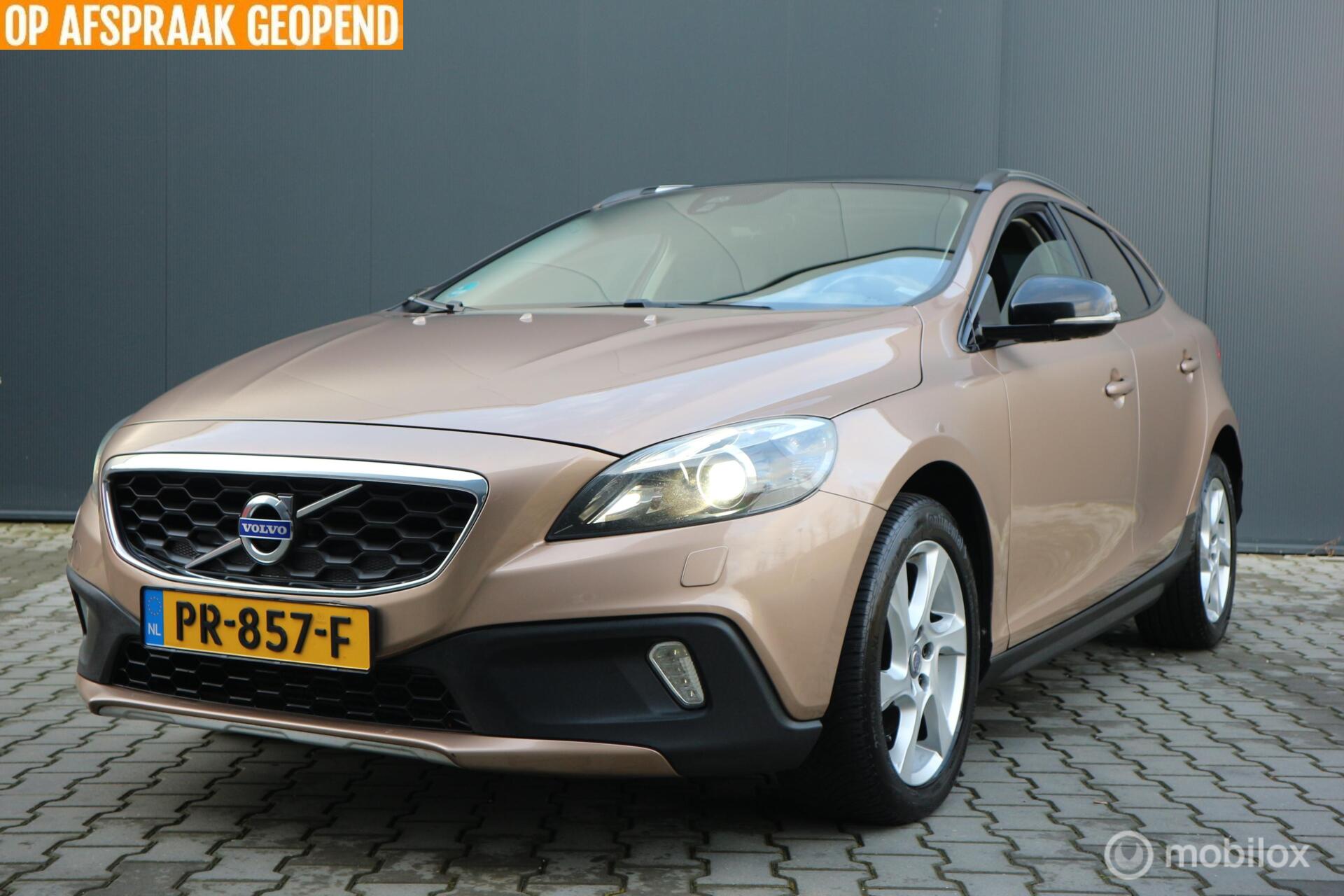 Foto van VOLVO V40 CROSS COUNTRY
