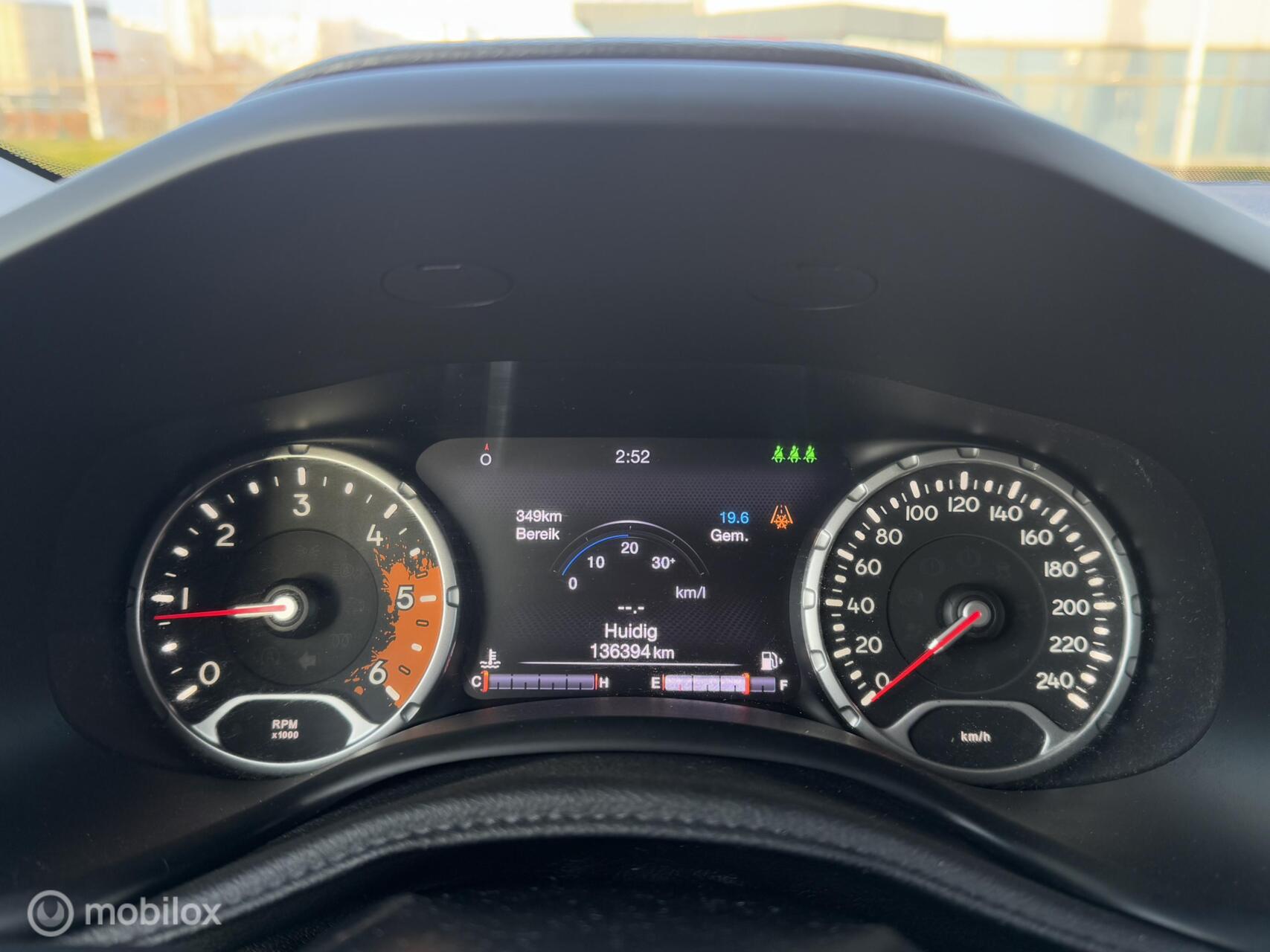 Foto van Jeep Renegade Van