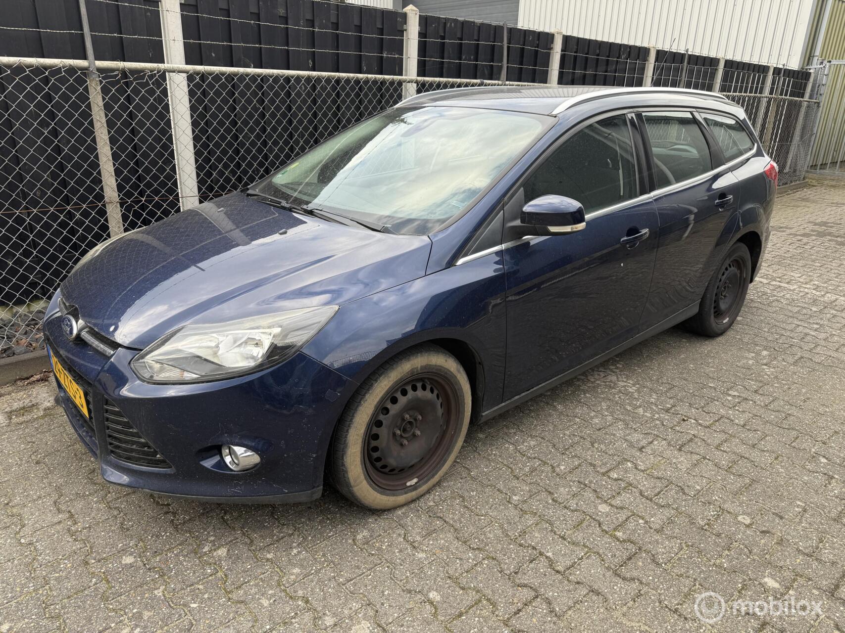 Foto van FORD FOCUS