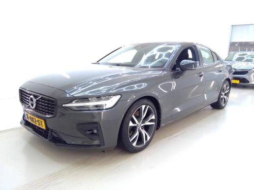 Volvo S60 2.0 B3 R-Design 2021 - voorkant