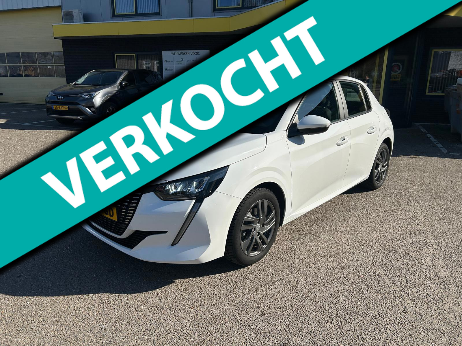 Peugeot 208 1.2 PureTech Blue Lease Active 5 deurs automaat 1 jaar Garantie 2021 - voorkant