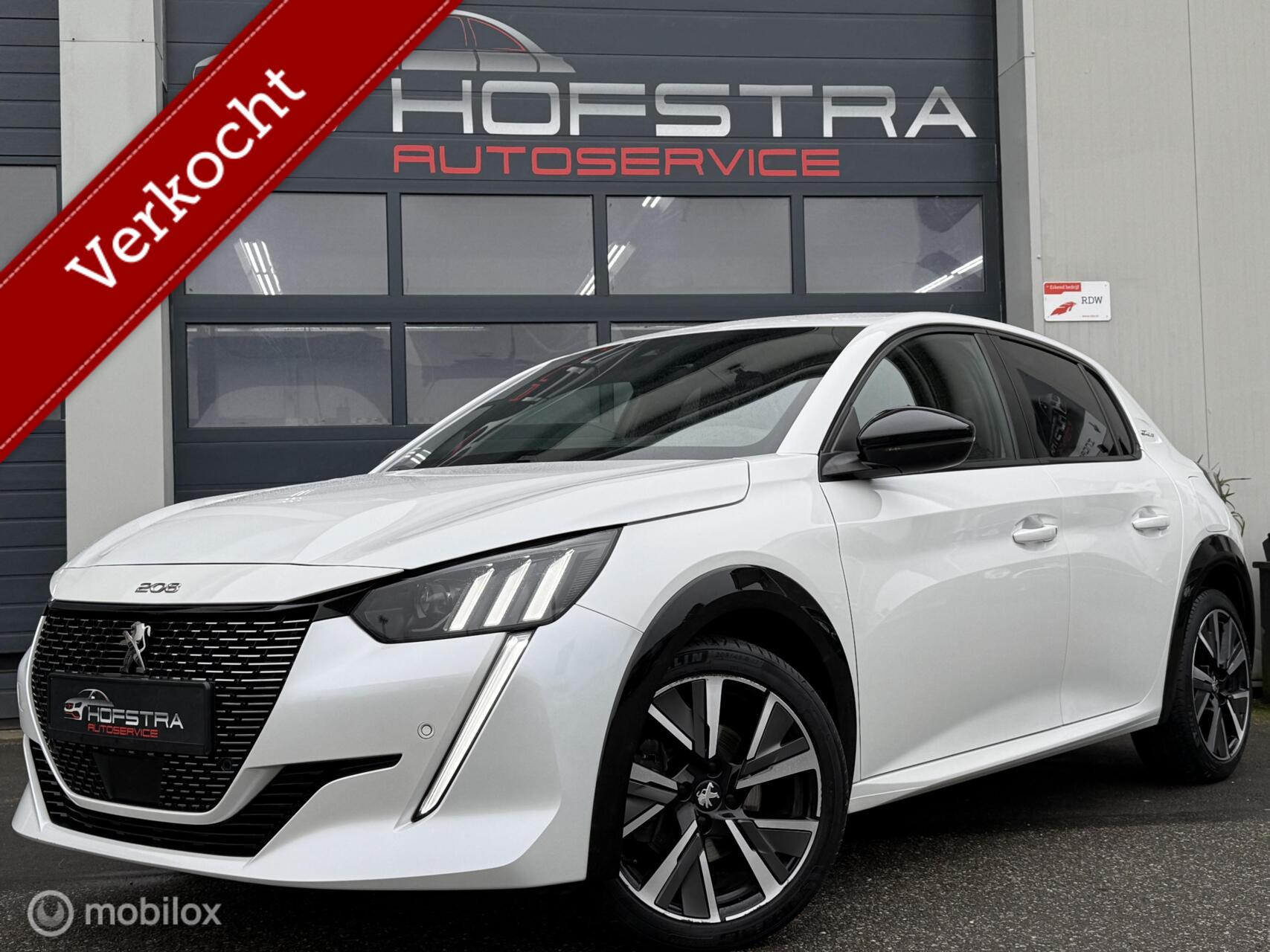 Peugeot 208 1.2 PureTech GT-Line 360-Camera LED Sfeerverl. Bomvol! 2021 - voorkant