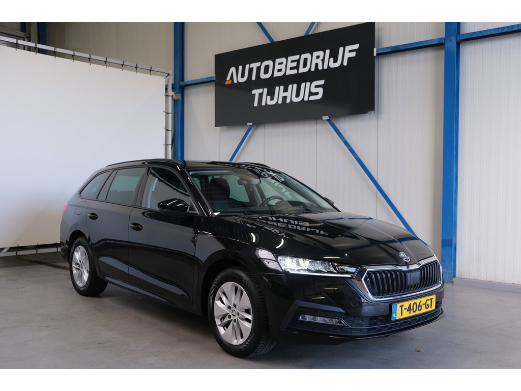 Skoda Octavia 1.0 e-TSI Ambition 2023 - voorkant