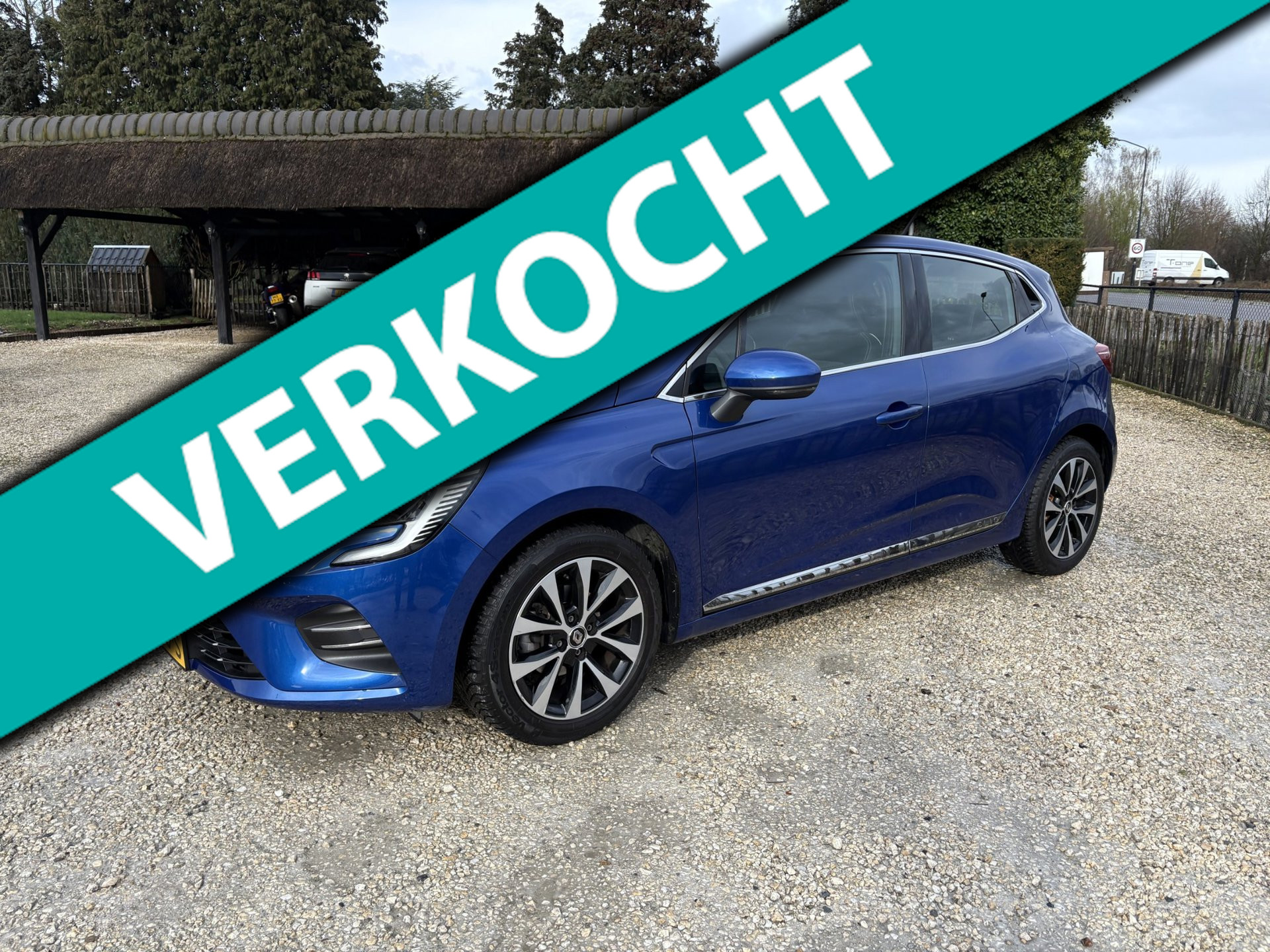 Renault Clio 1.0 TCe 101pk Intens Stoelverw. Apple Carplay, Keyless 2020 - voorkant